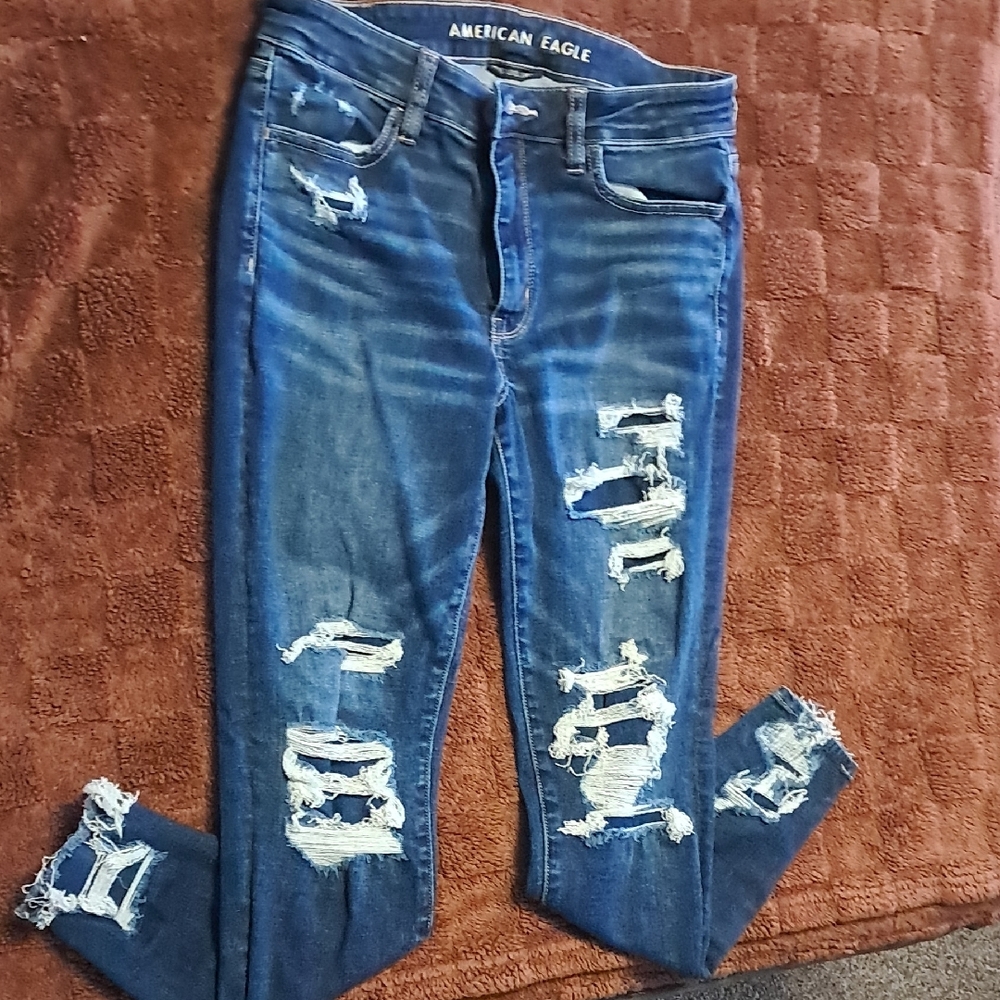 American Eagle Outfitters Women's Blue Distressed Jeans